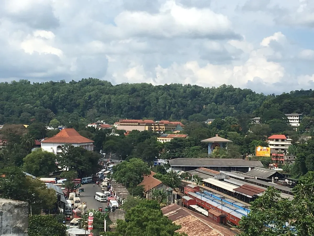 281 Kandy City Hostel & Rooms Deiyannewela 2*,  스리랑카