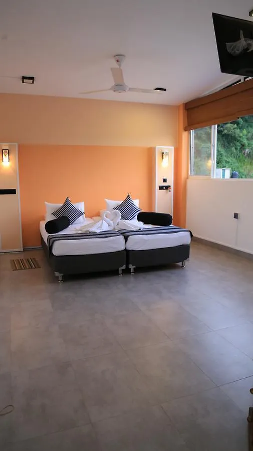 281 Kandy City Hostel & Rooms Deiyannewela 2*,  스리랑카
